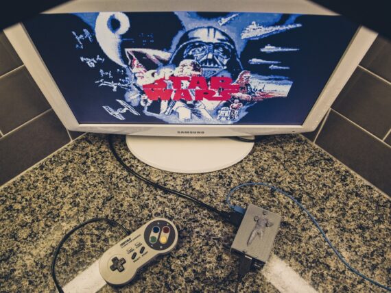 starwars_05_display_large