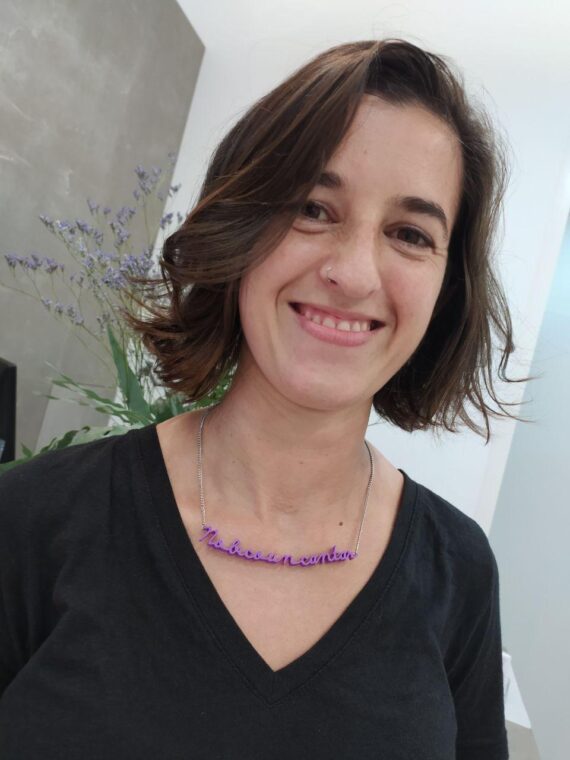 Collar No Bico FRONT