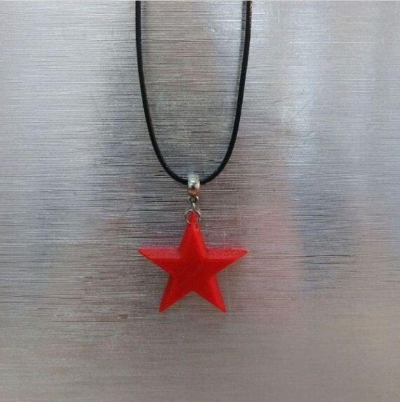 Colar Estrela Vermelha