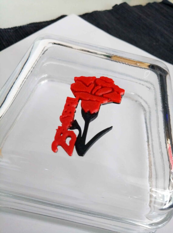 Cravo_25abril_negro_opt